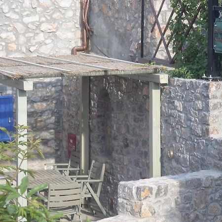 Apartament To Petradi Avgonima Zewnętrze zdjęcie