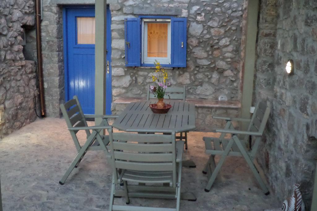 Apartament To Petradi Avgonima Zewnętrze zdjęcie